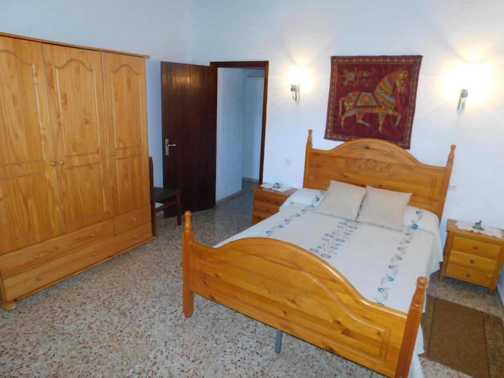 Postel nebo postele na pokoji v ubytování Elegant Villa in Sant Miquel de Balansat with Private Pool