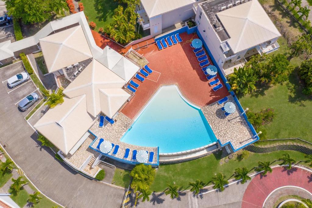 Bazén v ubytování Karibea Sainte Luce Hotel nebo v jeho okolí