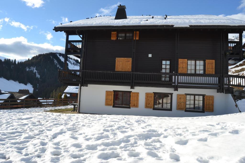 Nespecifikovaný výhled na hory nebo výhled na hory při pohledu z apartmánu