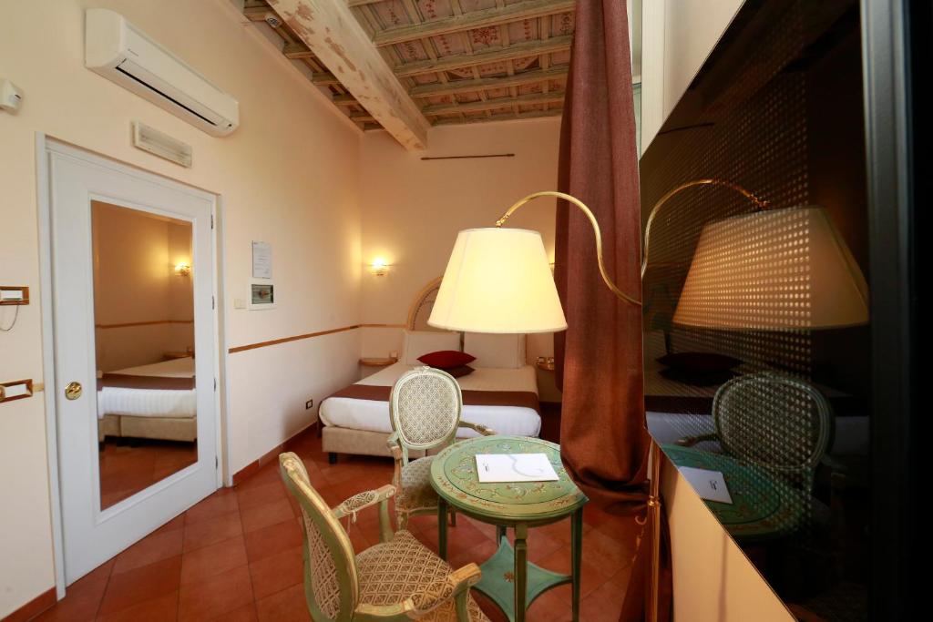 Residenza Gens Julia - 2