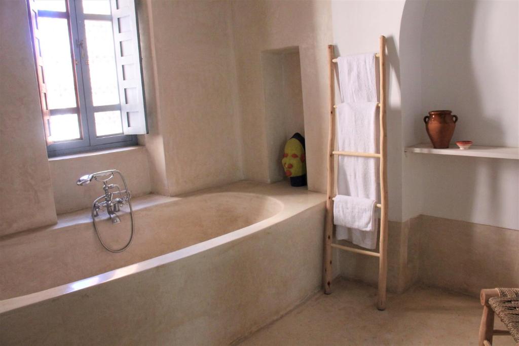 Koupelna v ubytování Riad El Ouarda