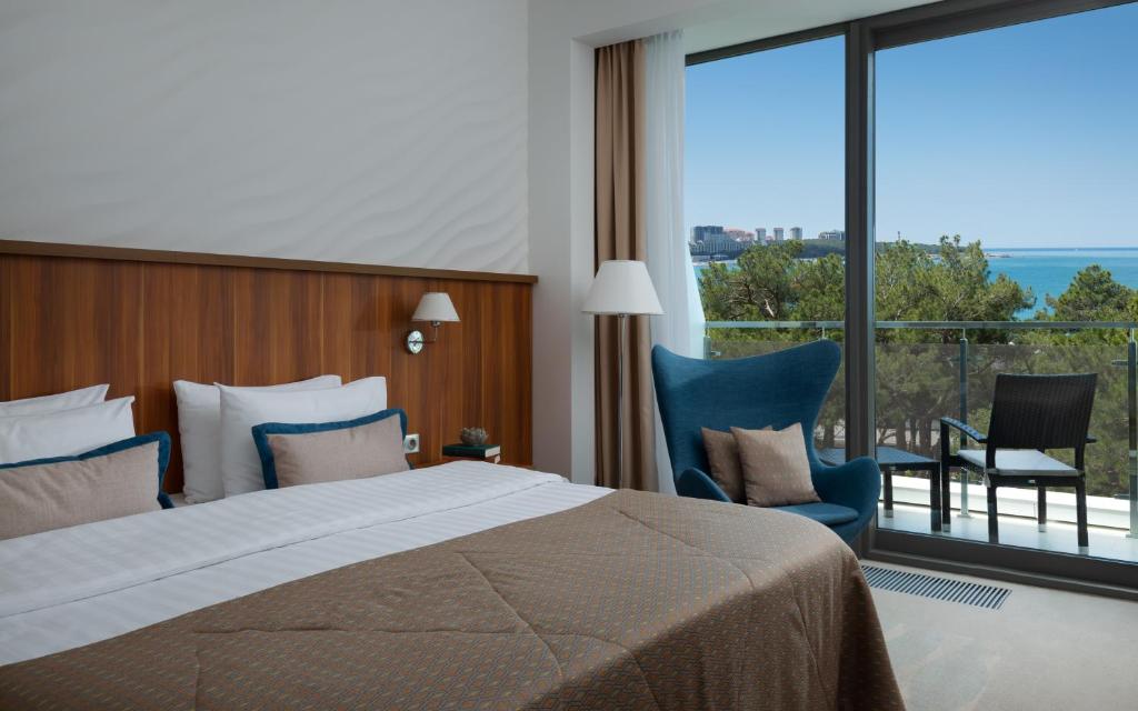 Primorie Grand Resort Hotel 5* - Deluxe Double O Twin Sala Con Vista Al Mar