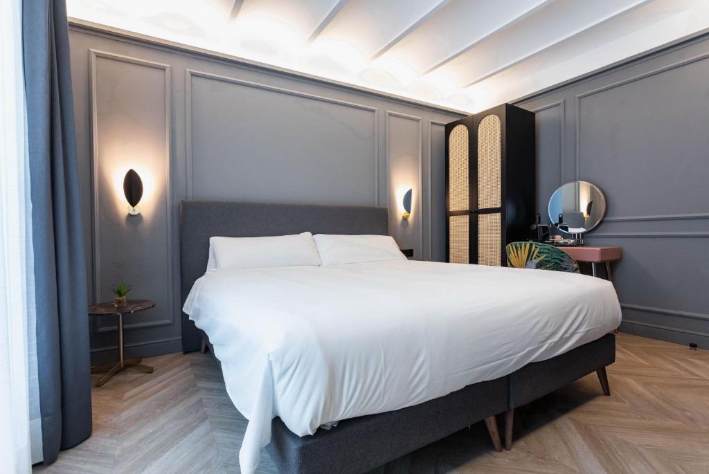 Reina 107 Beach Boutique, Valencia – Updated 2023 Prices