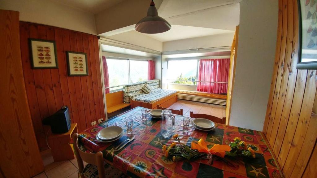 Postel nebo postele na pokoji v ubytování Res. Sole Alto appartamenti Solandra