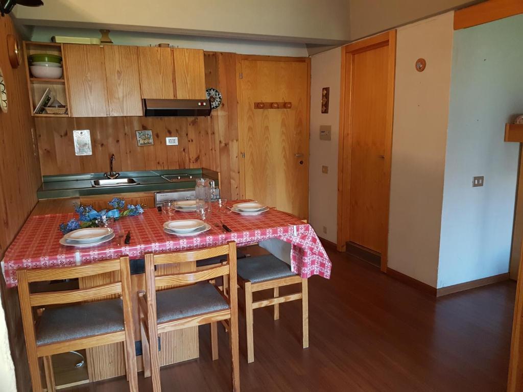 Kuchyň nebo kuchyňský kout v ubytování Res. Sole Alto appartamenti Solandra
