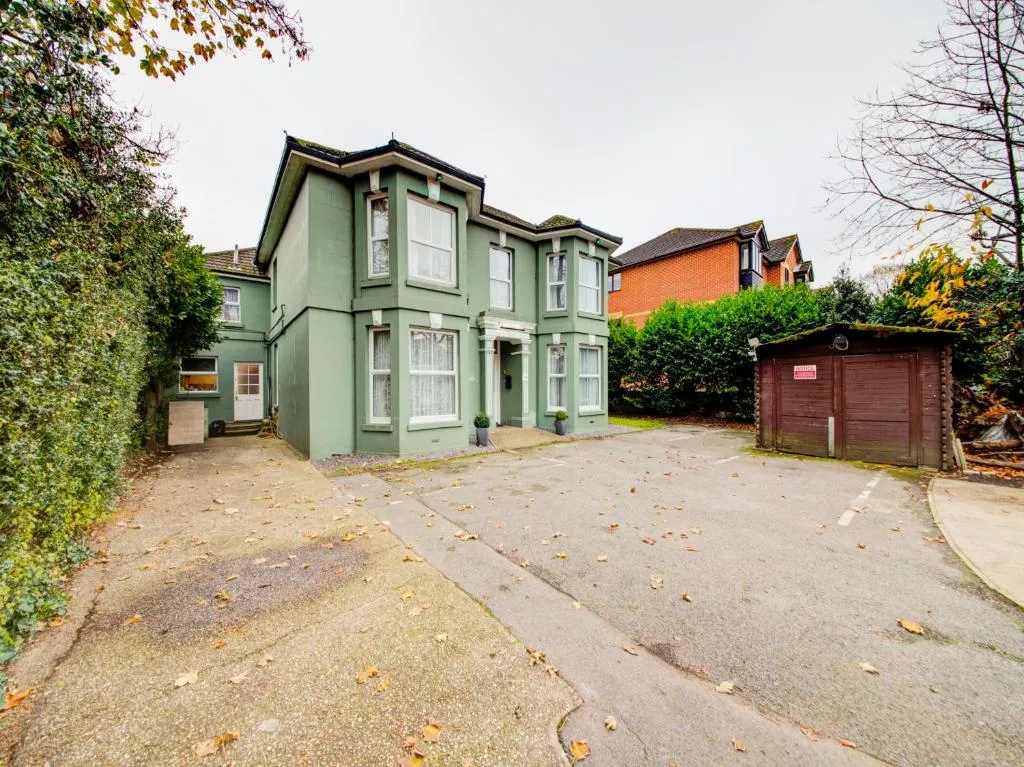 OYO The Regent Guest House, Botley, United Kingdom