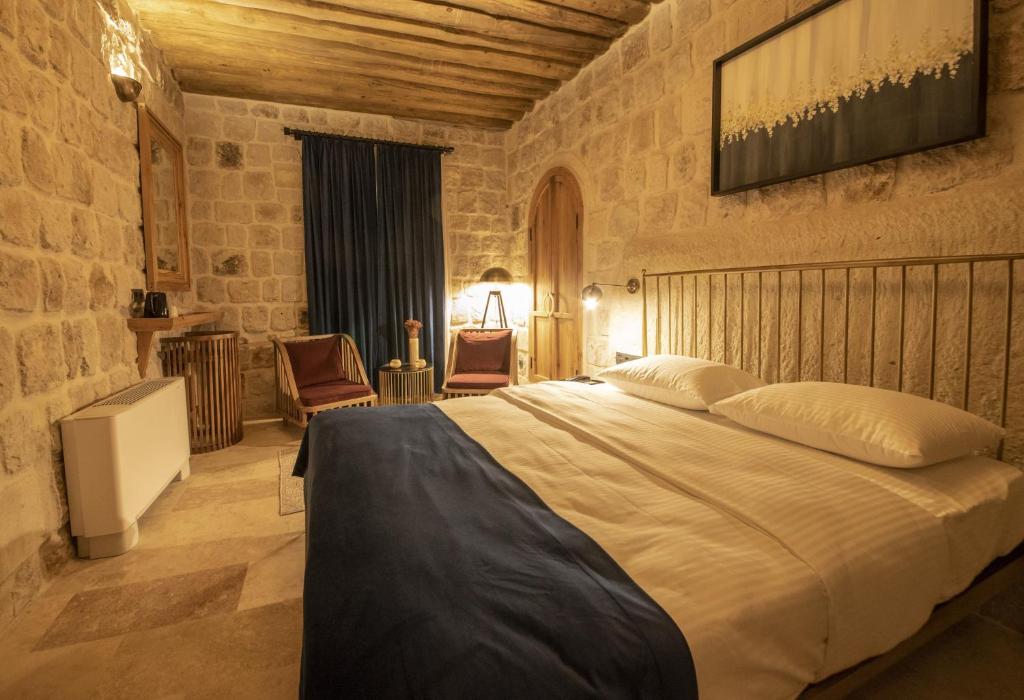 Luvi Cave Hotel - 19