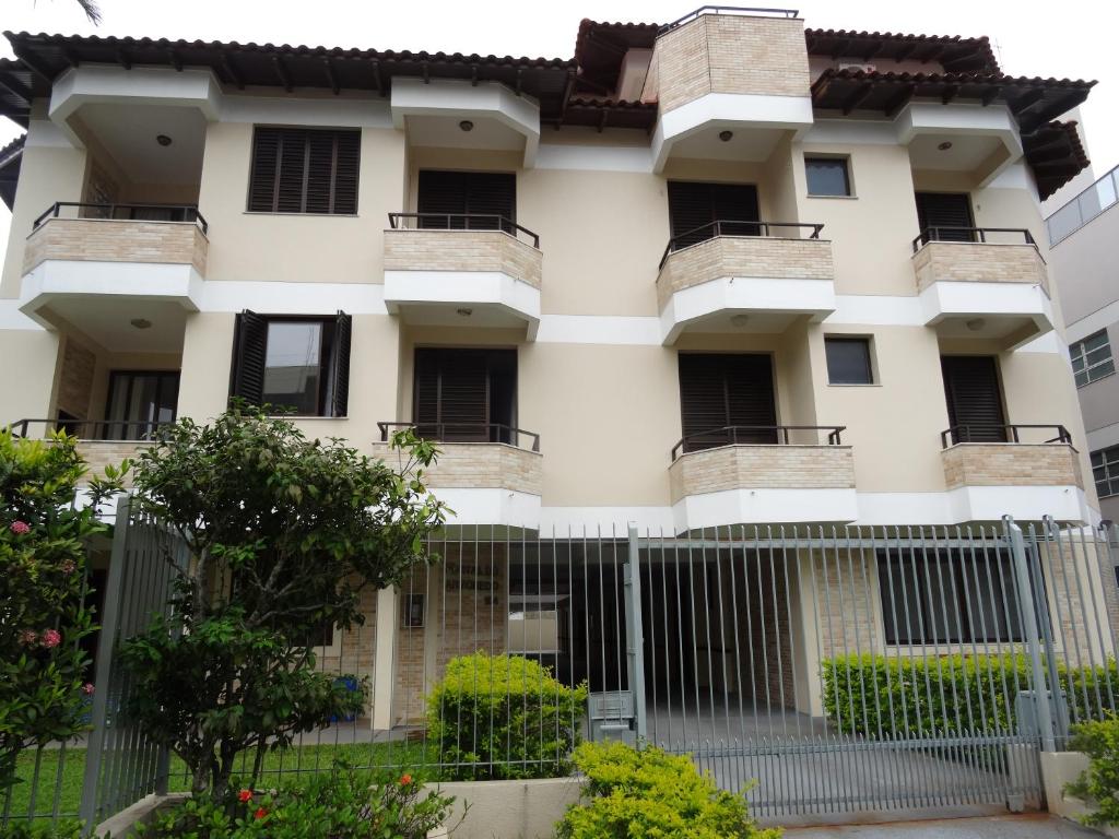  Apt Ingleses 200m praia