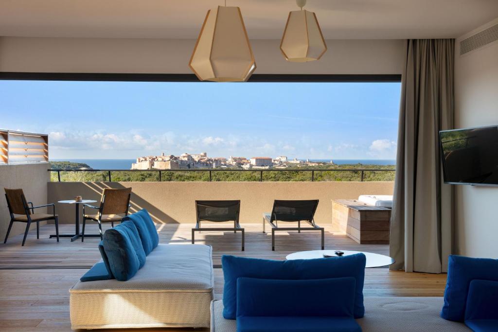 Hôtel & Spa Version Maquis Citadelle - Master Suite With Citadel View And Private Hot Tub