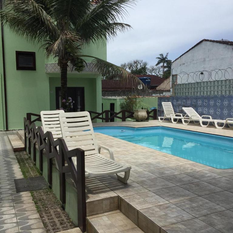  Casa de villagio com piscina- 70 metros da praia