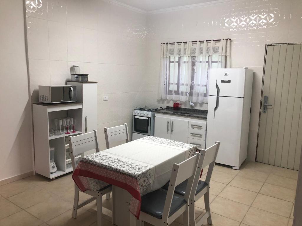  Casa de villagio com piscina- 70 metros da praia