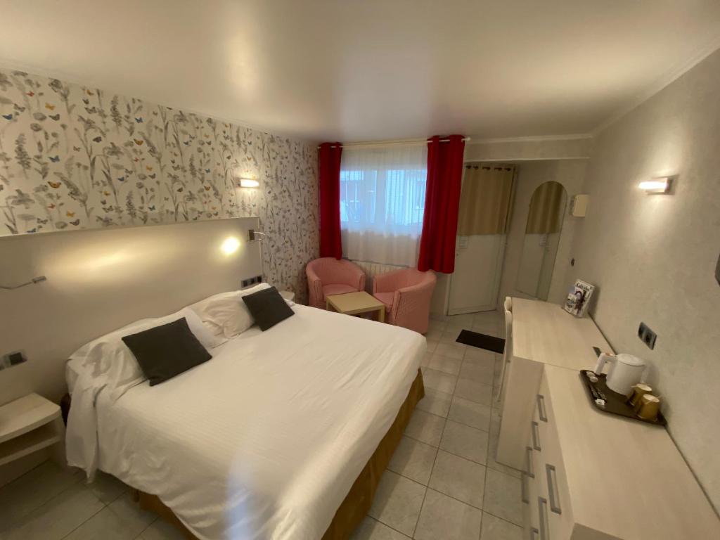 Contact hôtel - Hôtel Les Bleuets & SPA - 7