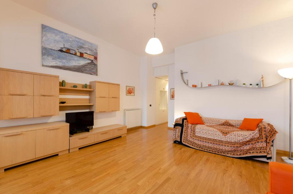 Kuchyňa alebo kuchynka v ubytovaní JOIVY Apt for 4, metres from beach, in Sestri Levante