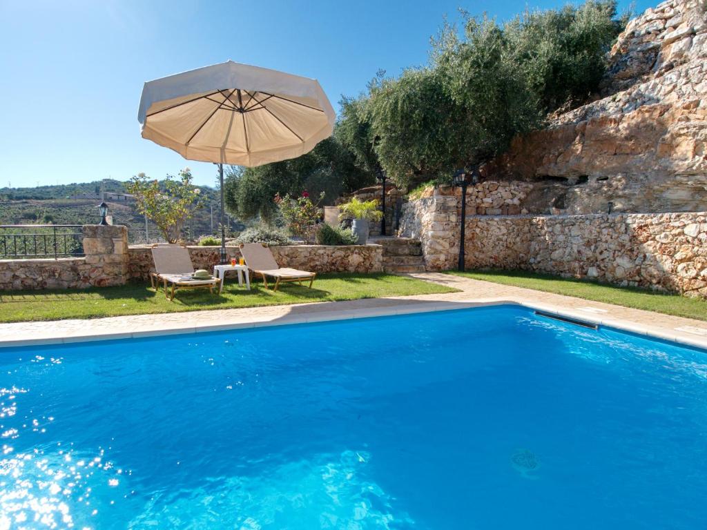 Bazén v ubytování Villa Vangelis Stylos Crete nebo v jeho okolí