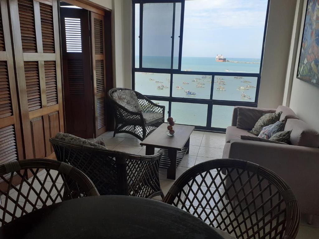  Apartamento à Beira Mar