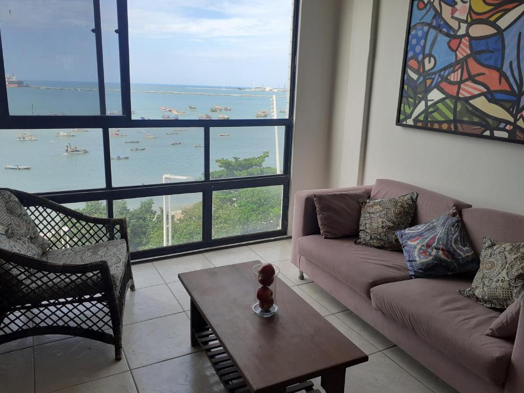  Apartamento à Beira Mar