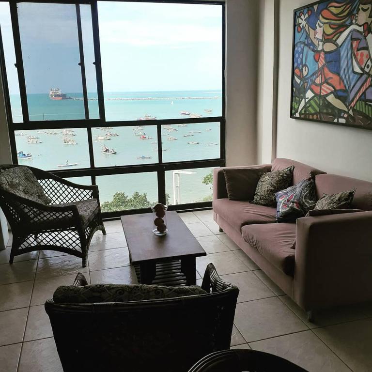  Apartamento à Beira Mar