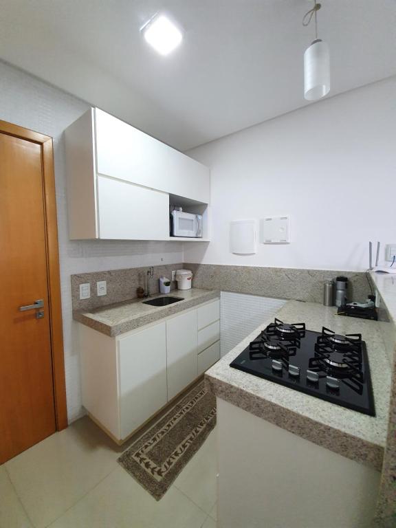  Flat com ótima localização a 500 m do Flamboyant