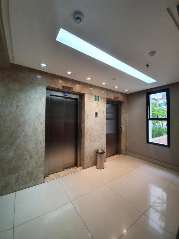  Flat com ótima localização a 500 m do Flamboyant