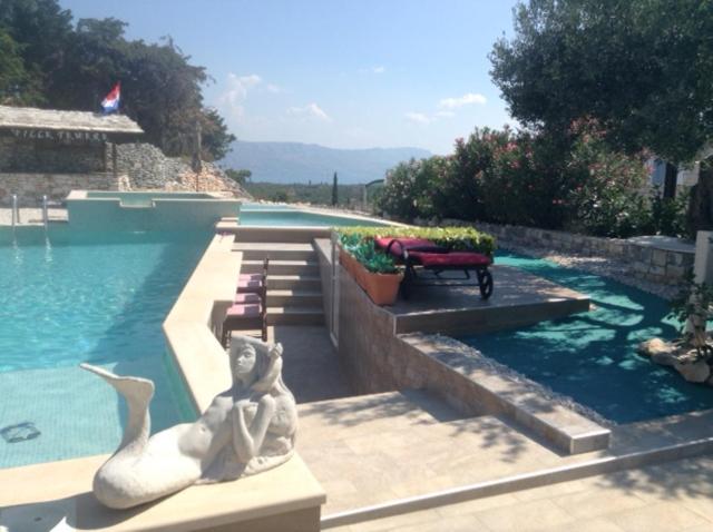 Villa Tamara,3 beheizte Pools,Meerblick