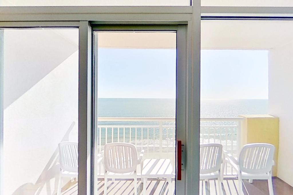Bay Watch Resort - by Vacasa photo