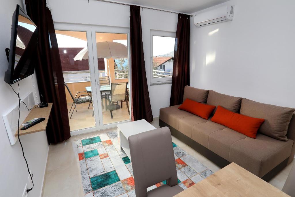 Beautiful 2-Bed Apartment