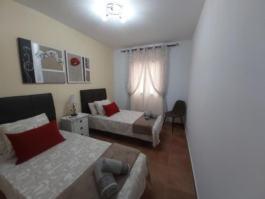 Postel nebo postele na pokoji v ubytování Villa Thais, private heated pool, ideal for your holidays in Caleta de Fuste