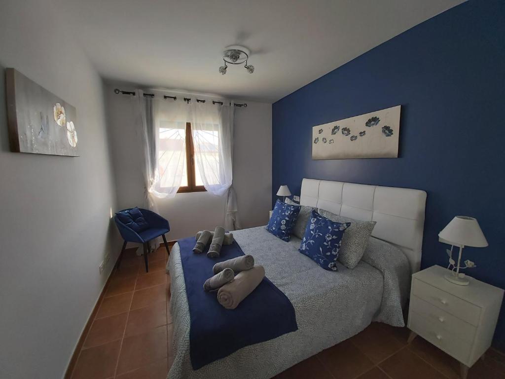 Postel nebo postele na pokoji v ubytování Villa Thais, private heated pool, ideal for your holidays in Caleta de Fuste