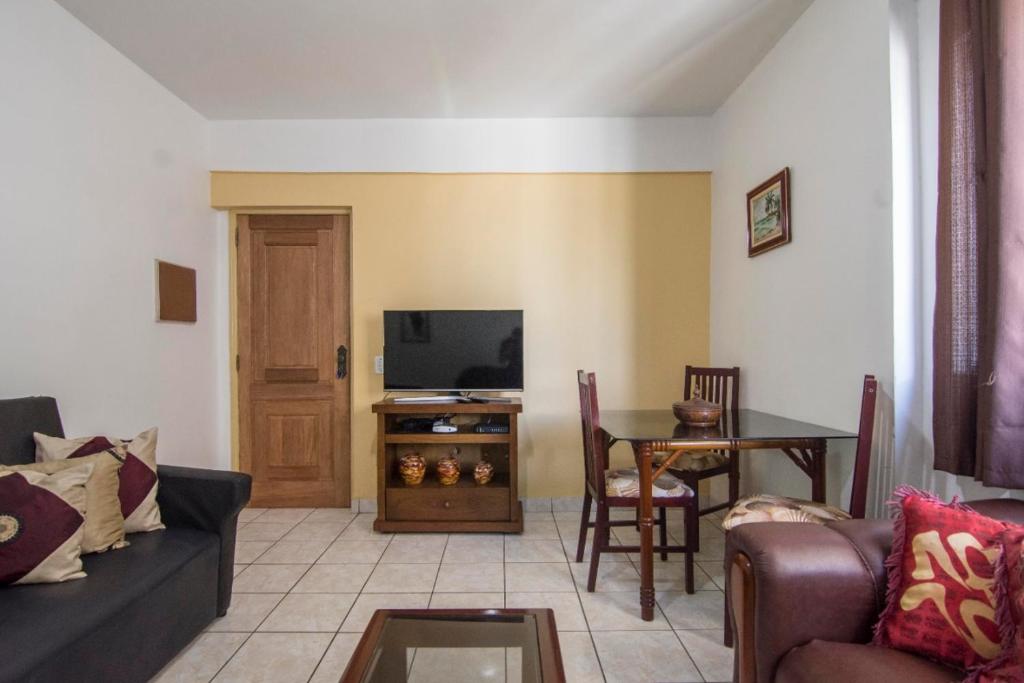  Apto Jóia 3 dormitórios - Frente para o mar - Praia Grande