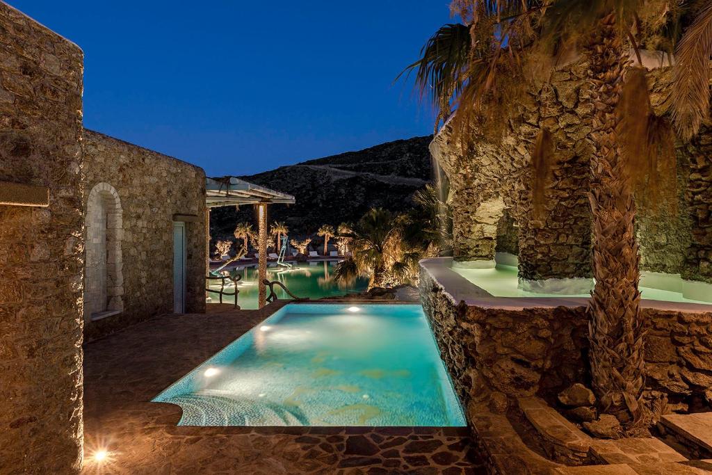 Calilo - Two-Bedroom Suite With Private Pool