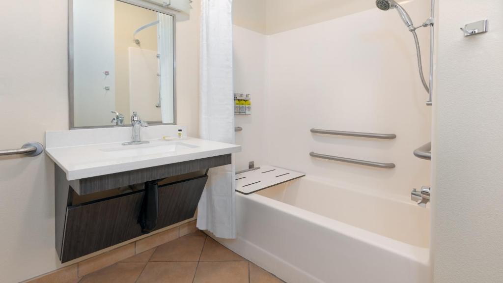 Candlewood Suites Athens, an IHG Hotel - Queen Studio - Niet -roken