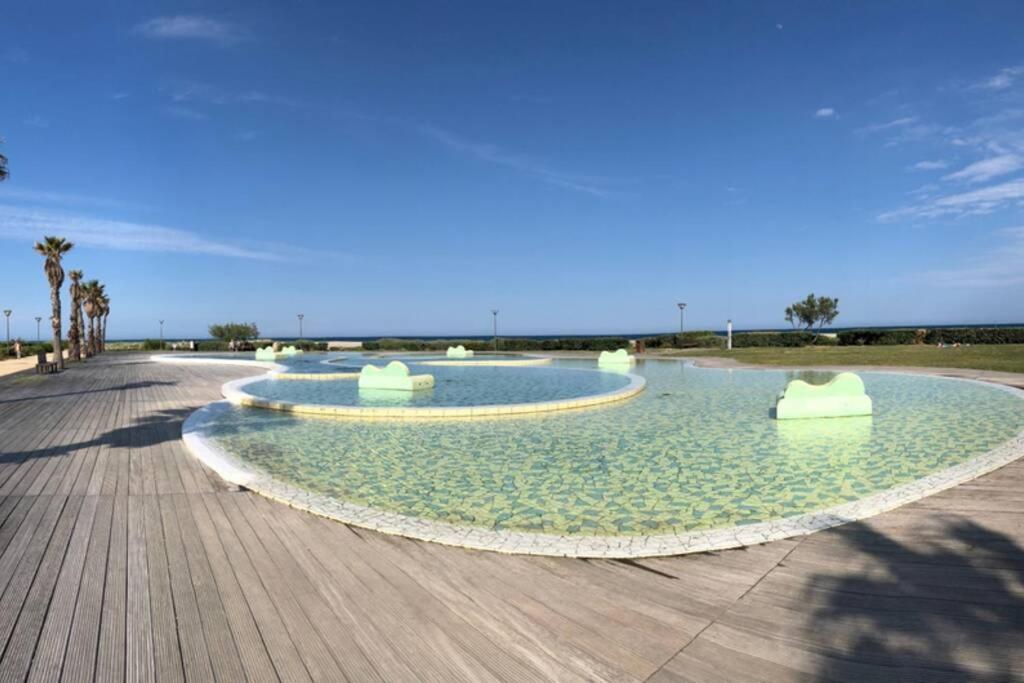 Bazén v ubytování Barcaresa-LA PERLE VUE MER PIEDS DANS L'EAU CLIM WIFI nebo v jeho okolí