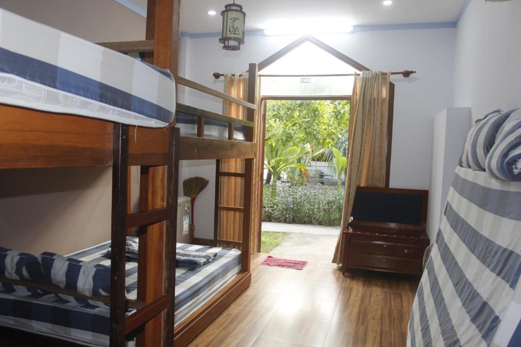 Resort Bao Anh Sunset Beach - Mixed Dormitory Room