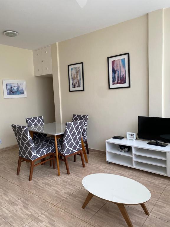  Apartmento Copacabana Xavier da Silveira 40 1 Quarto