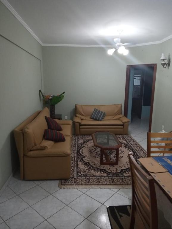  Apartamento centro de Ubatuba