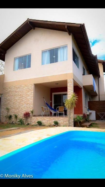 casa em residencial com piscina