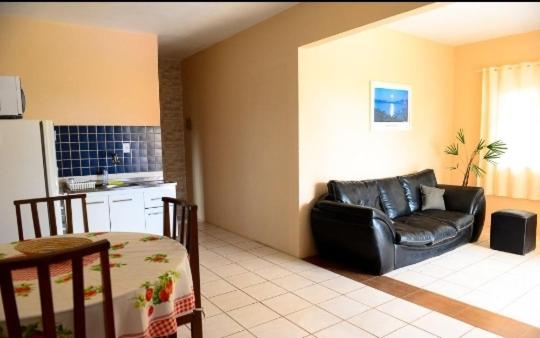  casa em residencial com piscina