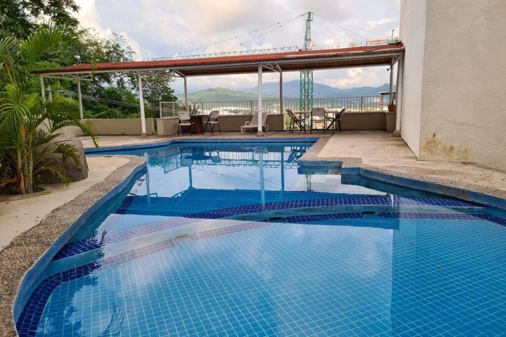 63 Peninsula del Capitan