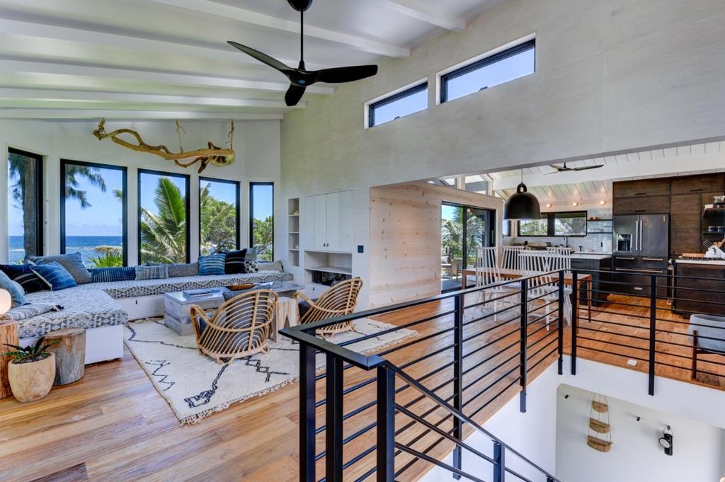 Χώρος καθιστικού στο Haena Beach House home