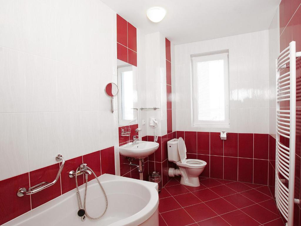Koupelna v ubytování Hotel Trend