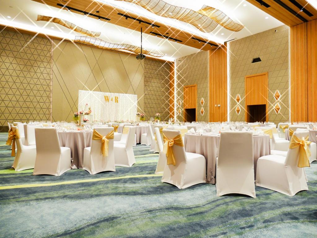 Restaurace v ubytování Holiday Inn Resort Vana Nava Hua Hin, an IHG Hotel