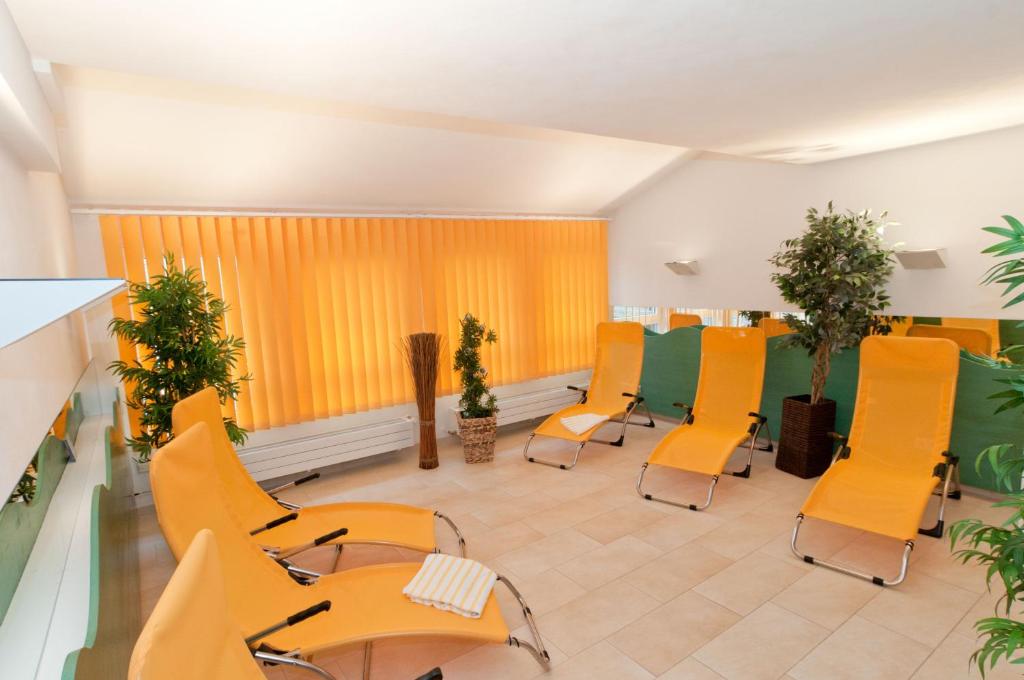 Posezení v ubytování Hotel Zum Löwen - Unteres Wirtshaus