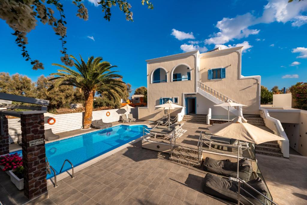 Piscina a Stelios Place o a prop