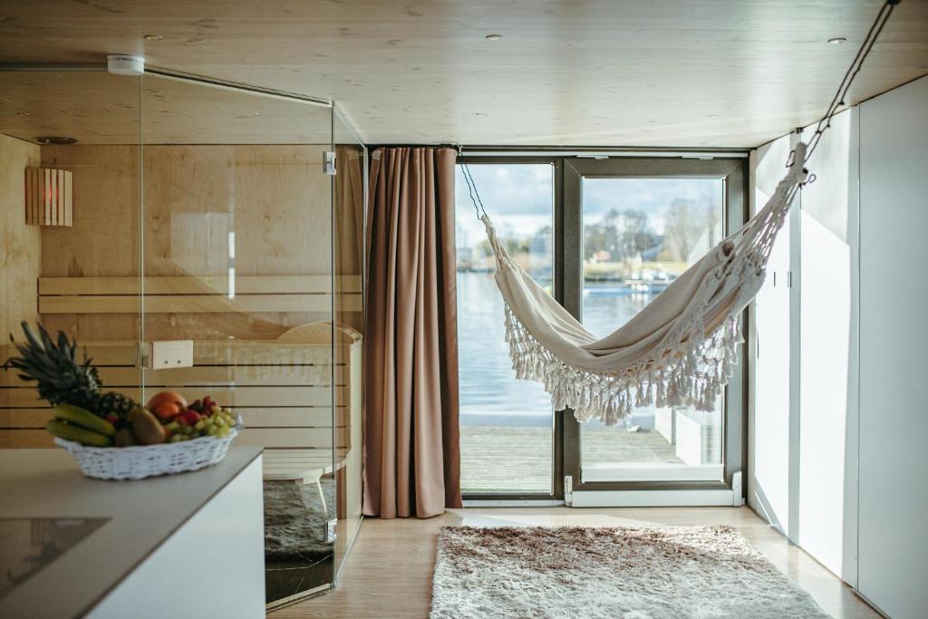 HT Houseboats - domki na wodzie - sauna, lake view - 1