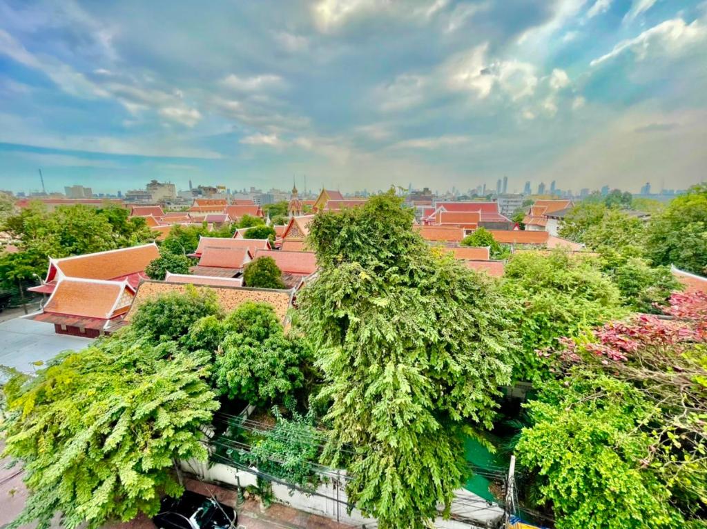 MANGO Lagoon Place - Resim 10