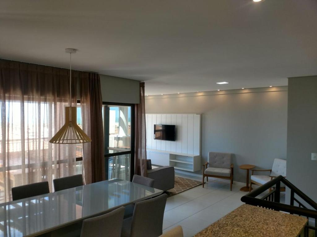  Beverly Hills Residence