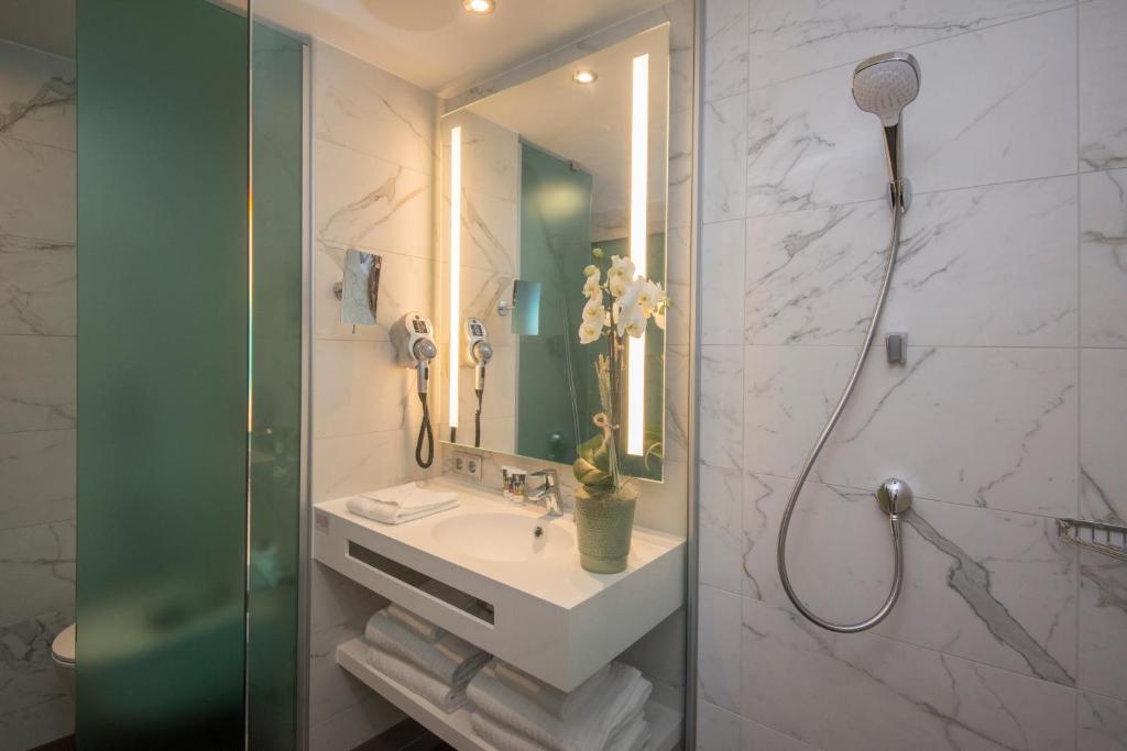 Mercure Ajaccio - Superior Room With One Double Bed And One Sofa