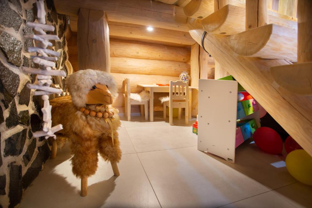 Domácí mazlíčci ubytovaní s hosty v ubytování Zrúboček / Log Cabin