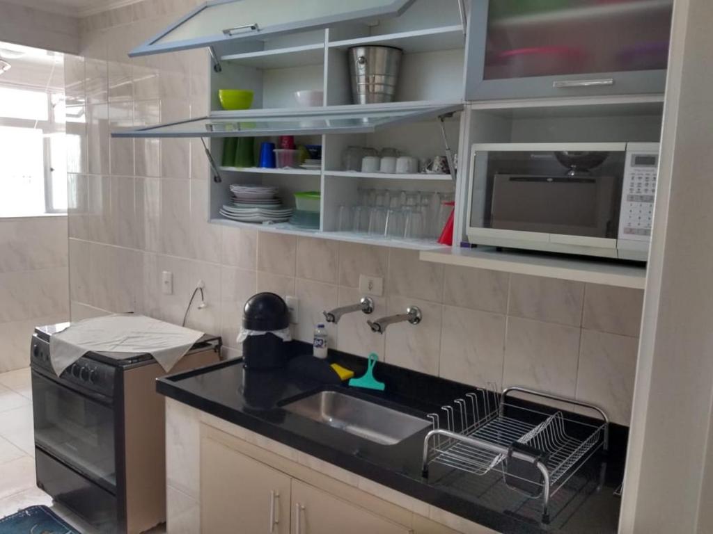  Apartamento Praia de Pitangueiras (50mts da Praia)