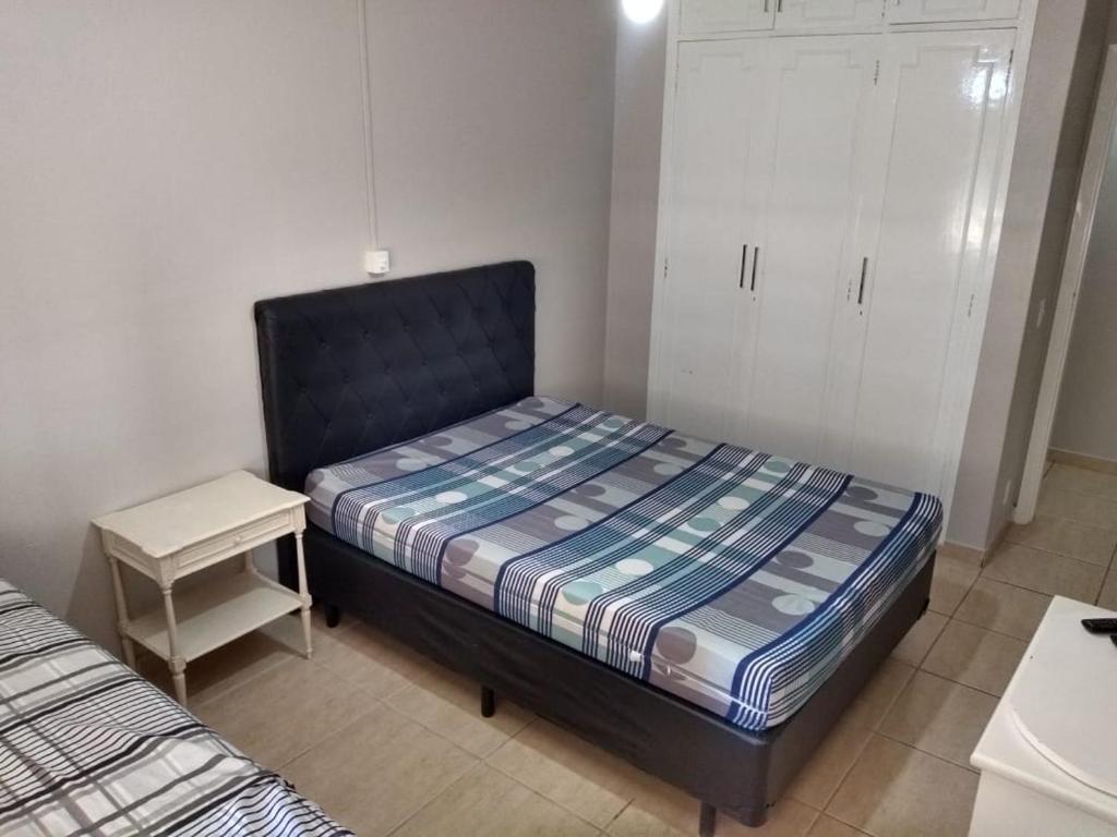  Apartamento Praia de Pitangueiras (50mts da Praia)